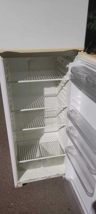 Холодильник STINOL 180 см