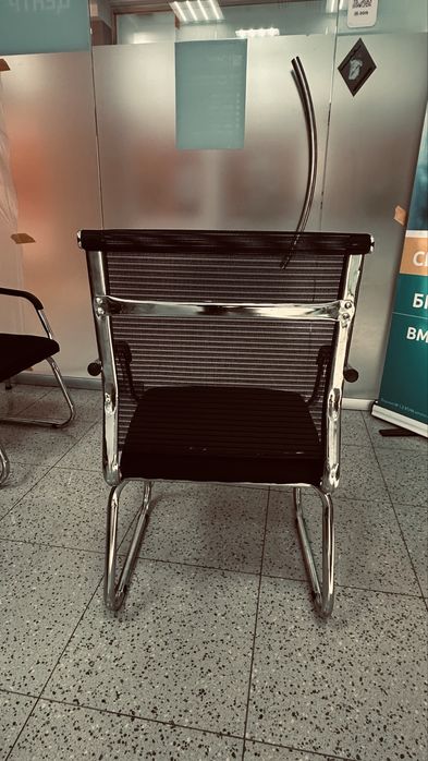 Стулья   офисные    новые !