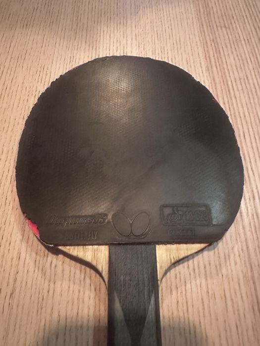 Paleta tenis de masa Butterfly Timo Boll ALC + fete Dygnics 05