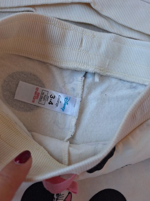 Нови дрешки за момиченце размер 3-4 години