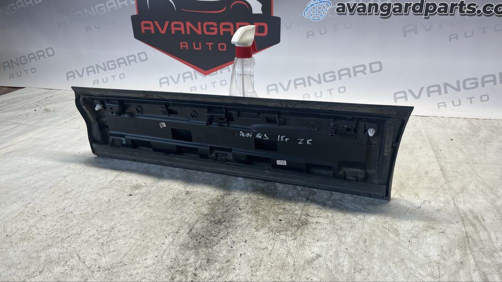 2 броя Декоративна лайстна на задна дясна врата Audi Q3 (2011-2017)