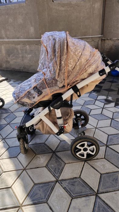 Коляска с сумкой и люлька