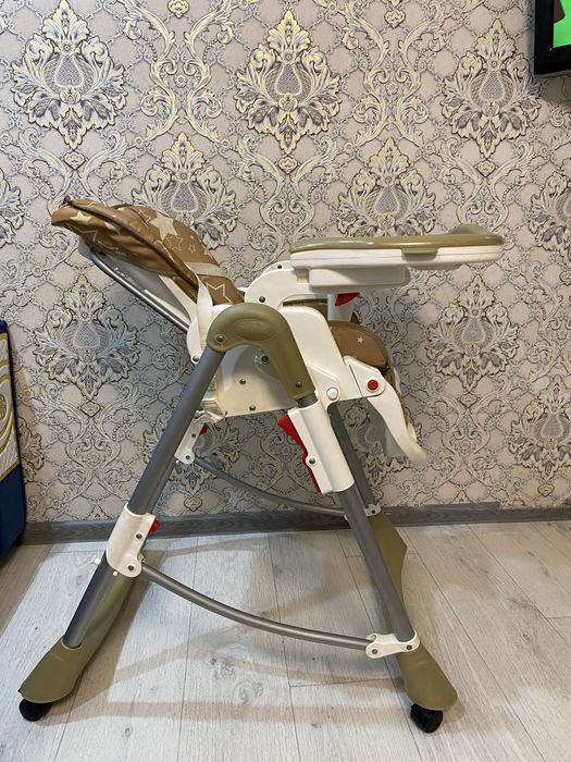 Стол для кормления