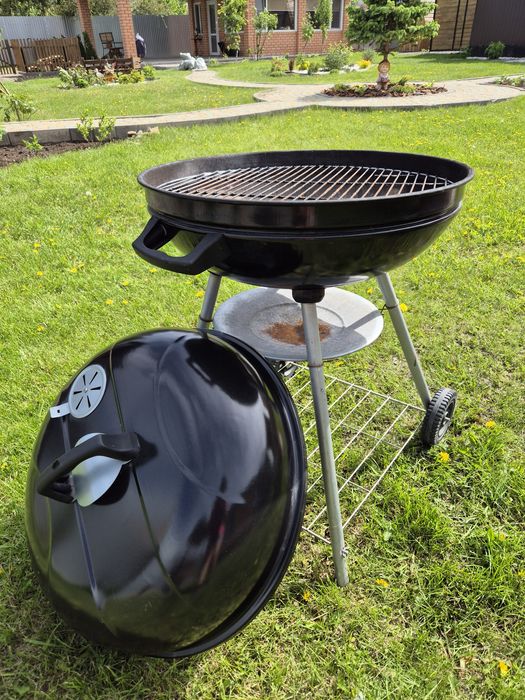 Продам гриль барбекю.