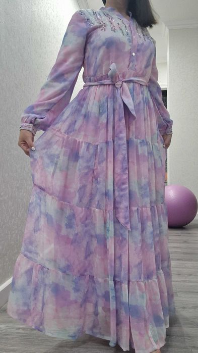 Продам новое шикарное платье, купила в Дубай, разм 44-48