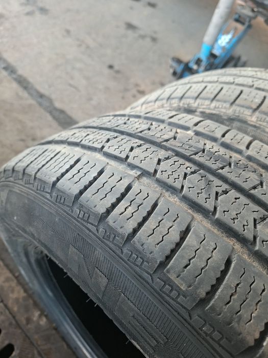 Гуми за бус NEXEN 205/65/16C dot 2321  5мм грайфер