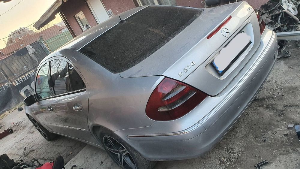 Мерцедес Е класа 211 на части/Mercedes W211 Е270 Cdi  автомат на части
