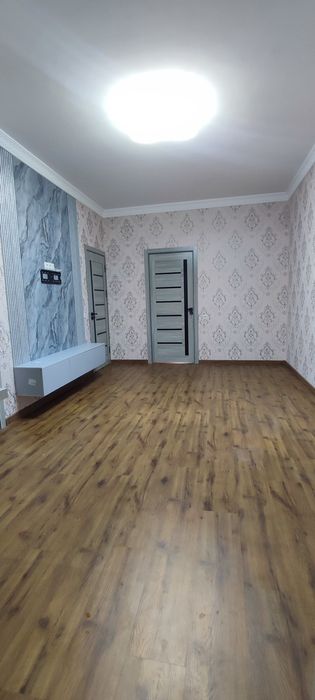 Продам квартиру 2/1/4 ЗЕРКАЛКА на Чиланзаре 8 квартал!