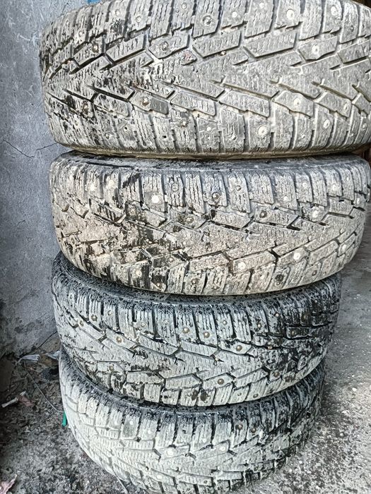 Продам зимнию резину с дисками