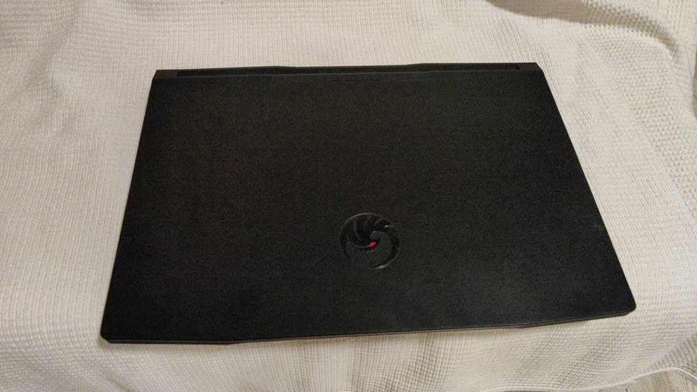 ноутбук MSI Alpha 15 B5EEK игровой