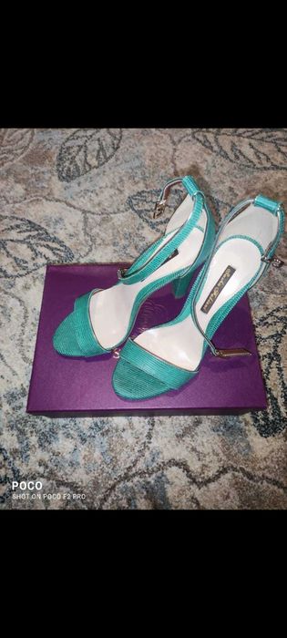 Пальто сумки и красавки