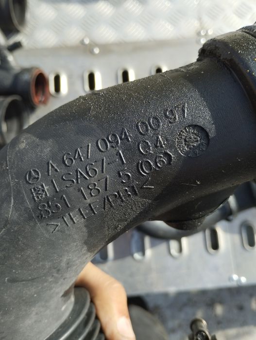 Тръба от филтър до турбо Mercedes w203 w210 W211 w220 W209
