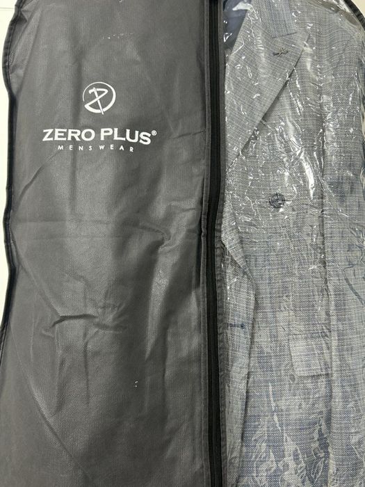 Комтюм мужской.