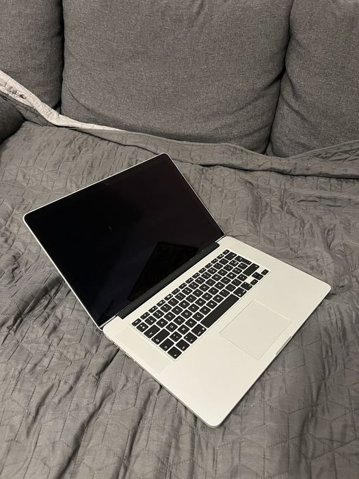 Laptop Macbook Pro 15” defect