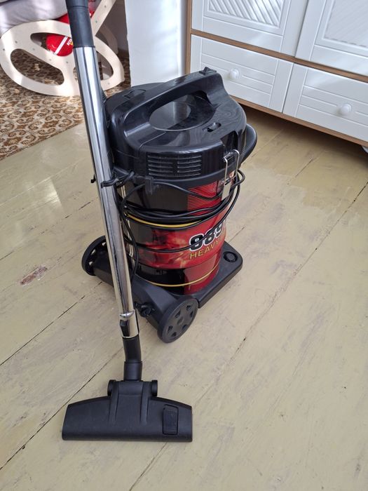 Продаётся пылесос