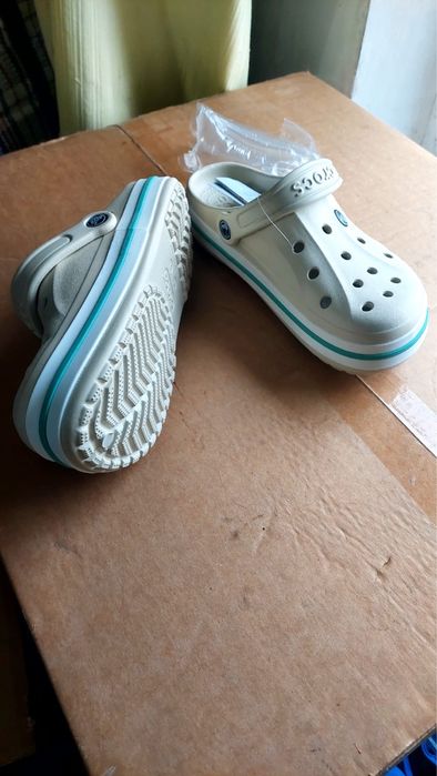 Обувь новая Crocs