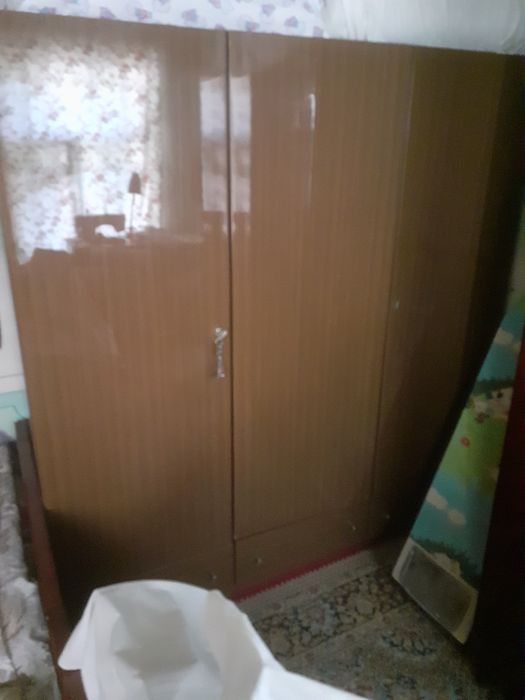 Шифонер трёх-отделный