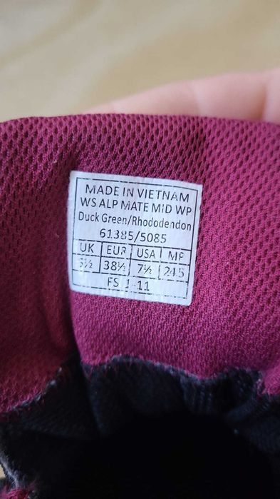 Ghete salewa in stare f buna nr 38,5