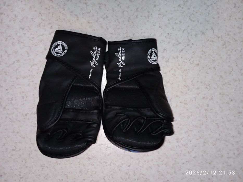 Перчатки RDX хорошей состояние