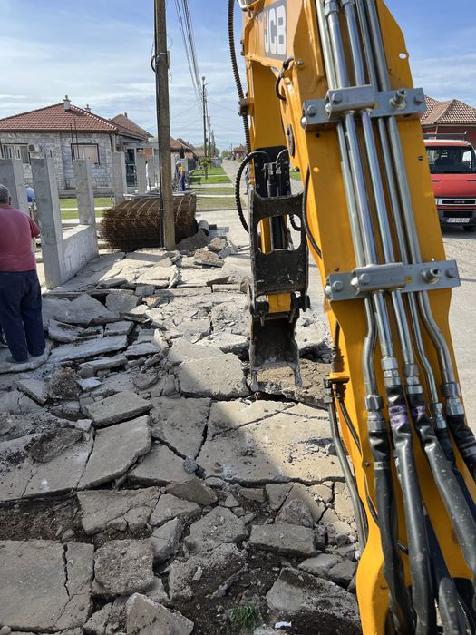 Услуги с Мини Багер 3,5 Тона и Комбиниран Багер