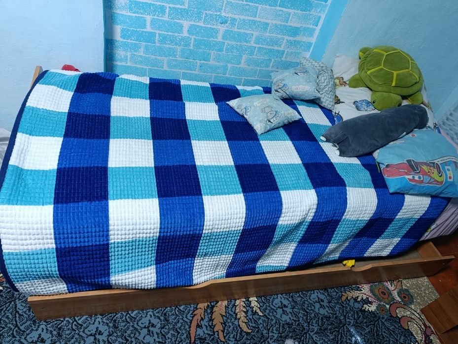 Кровати односпальные