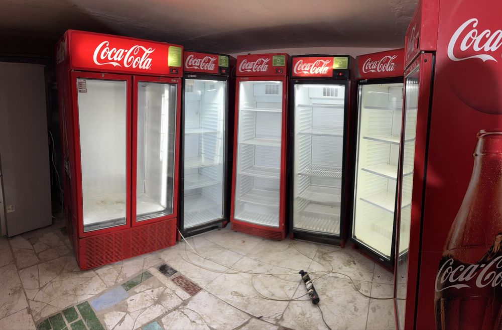 Витринный холодильник сатылады