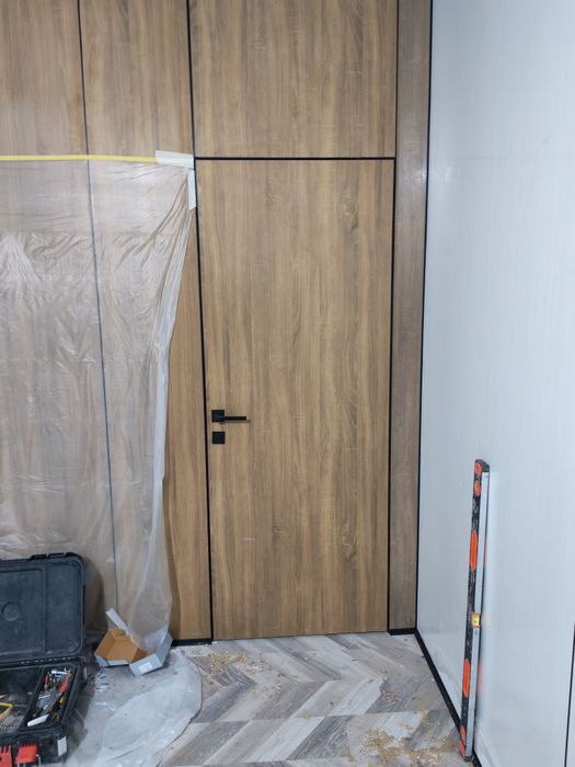 Установка скрытые и обычные двери. Любой сложности