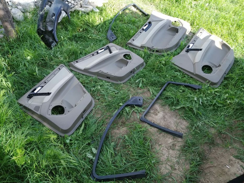 Продам запчасти на audi q7