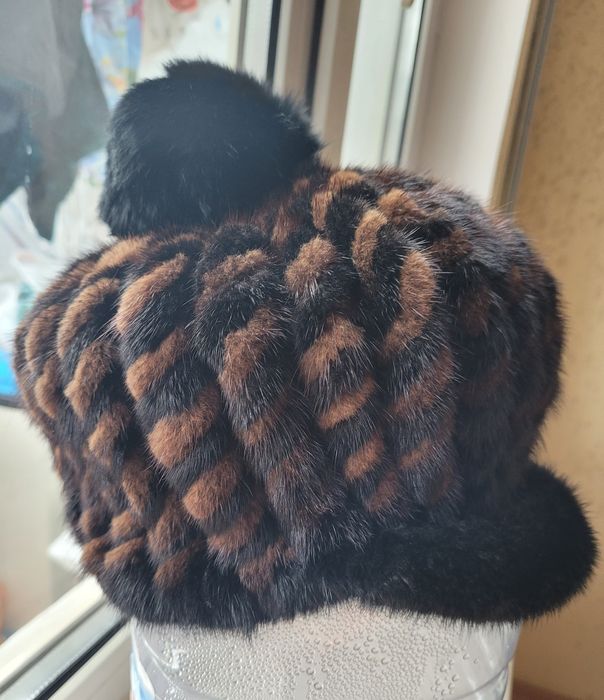 Продаётся норковая шапка