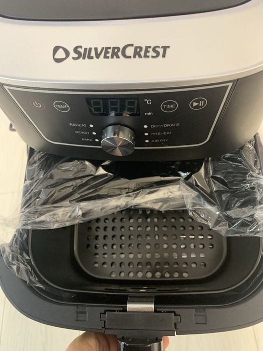 Еър фрайр 6.7л нов