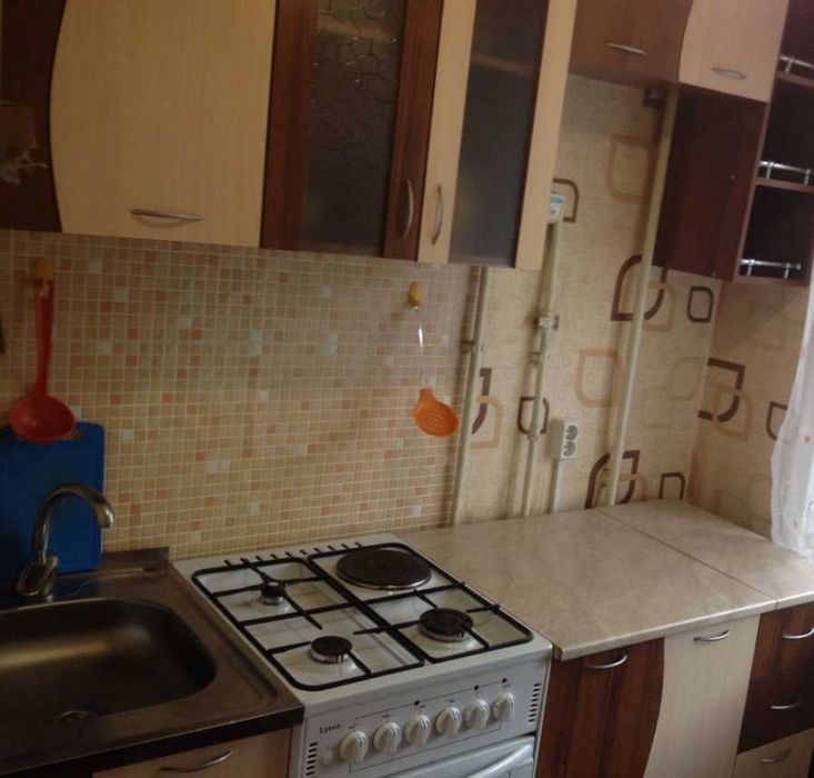 Дава се под наем Четиристаен апартамент в Пловдив, Каменица 1 - 103 кв.м за 255 € - Снимка #1