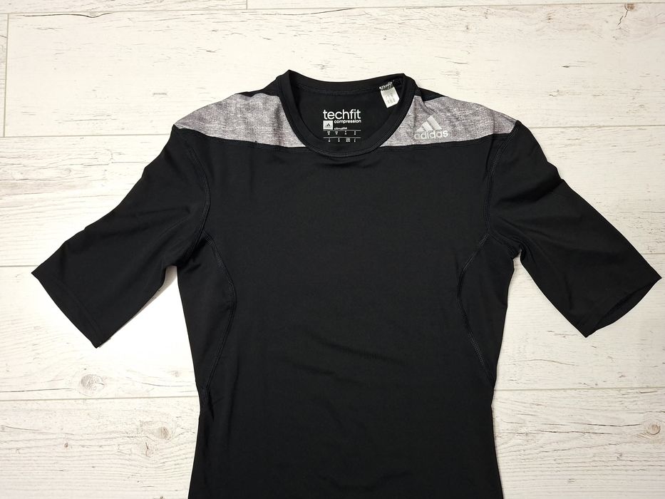 Adidas Techfit Compression-Ориг.тениска