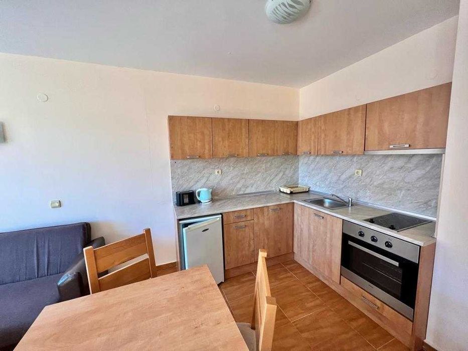 Продава се Двустаен апартамент в к.к. Слънчев бряг - 67 кв.м за 1075 €/кв.м - Снимка #3