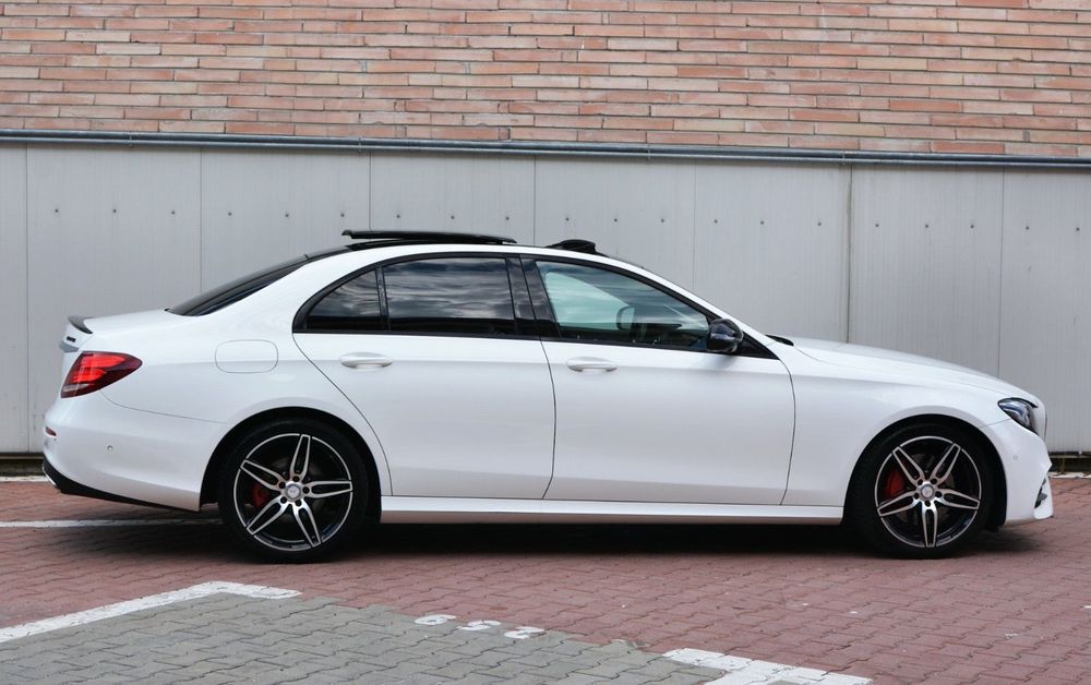 Mercedes-Benz E AMG Line / Panorama / Distronic / Head-up / Km reali ‼️/ MultiBeam