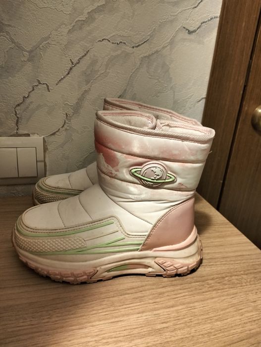 Продам зимние сапоги