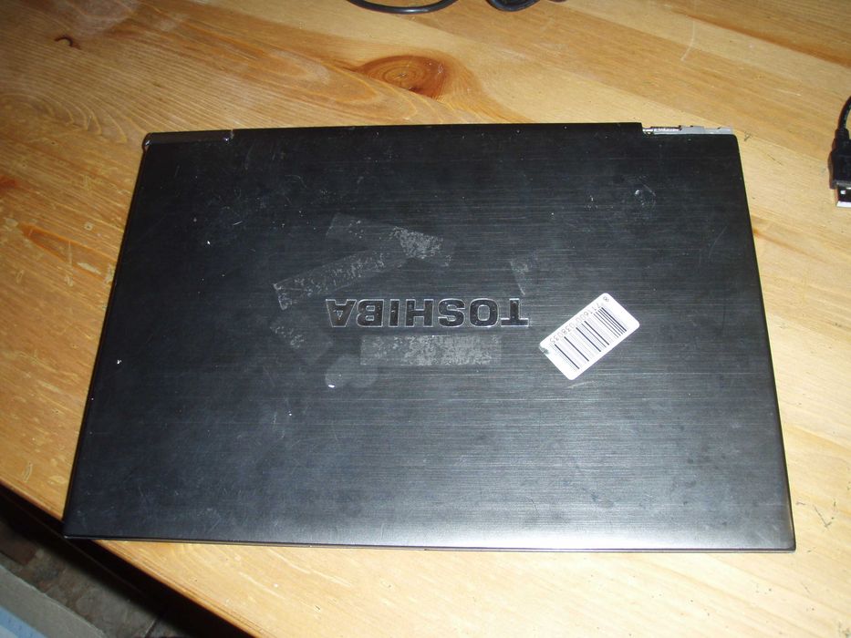 Dezmembrez Toshiba Ultrabook Satellite Z830 i5-2467M 1.6Ghz 2GbRAM