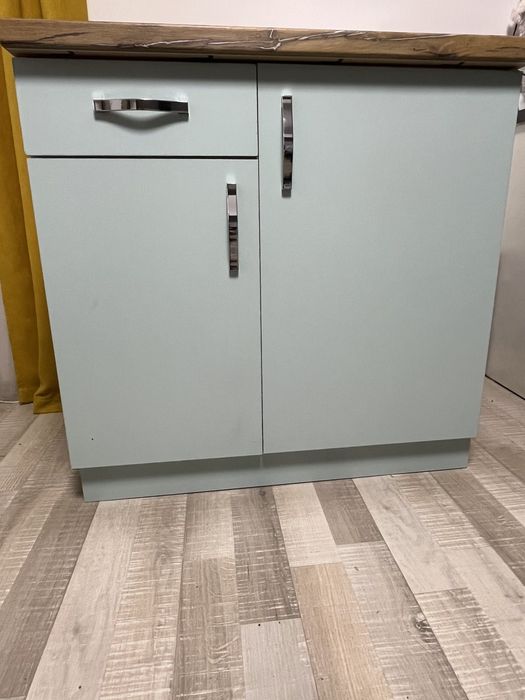 НОВ Кухненски шкаф