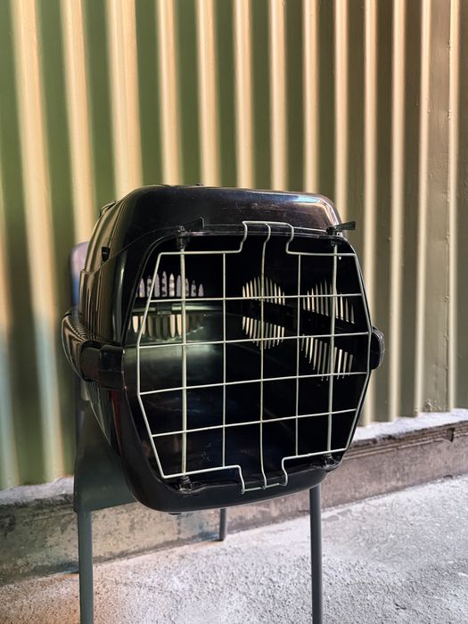 Переноска для собак и кошек