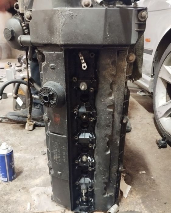 Продам двигатель на БМВ м52 объем 2.8