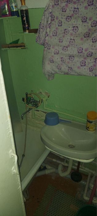 3 ком 2 этаж в доль дороги