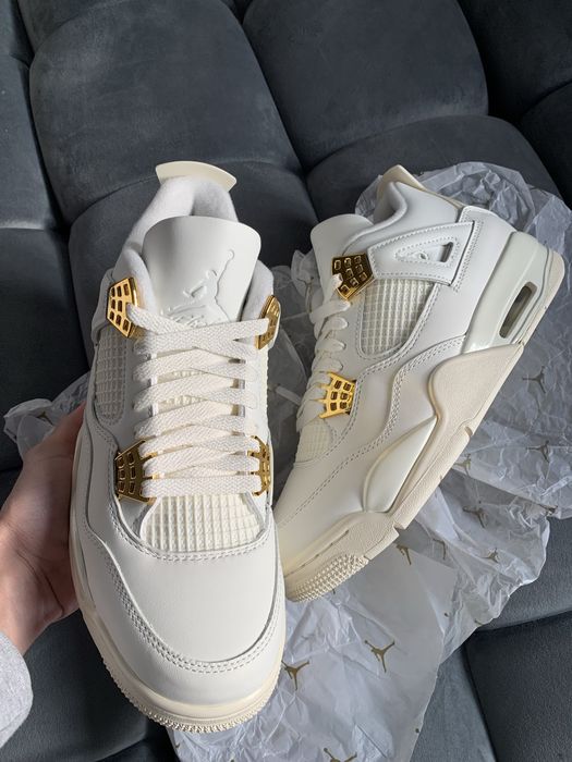 Jordan 4 retro metallic gold