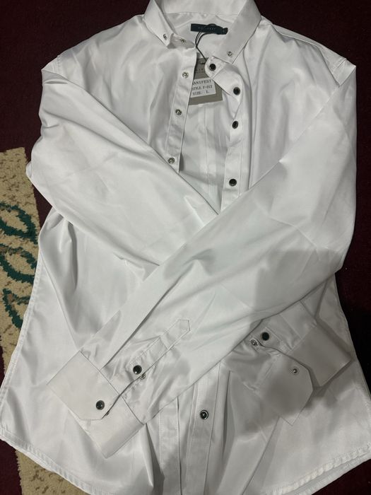 Продам Белый рубашка