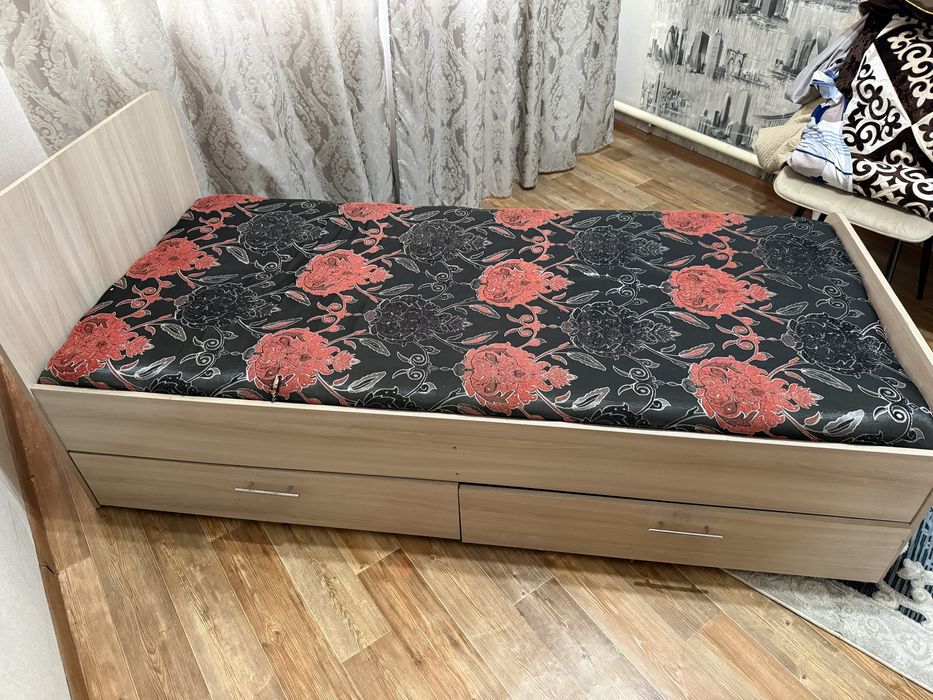 Кровать одноместный