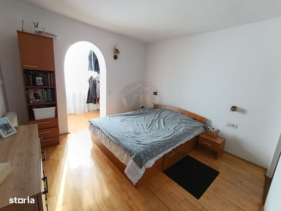 Apartament cu 3 camere,bloc nou, decomandat,105 mp utili,Centru