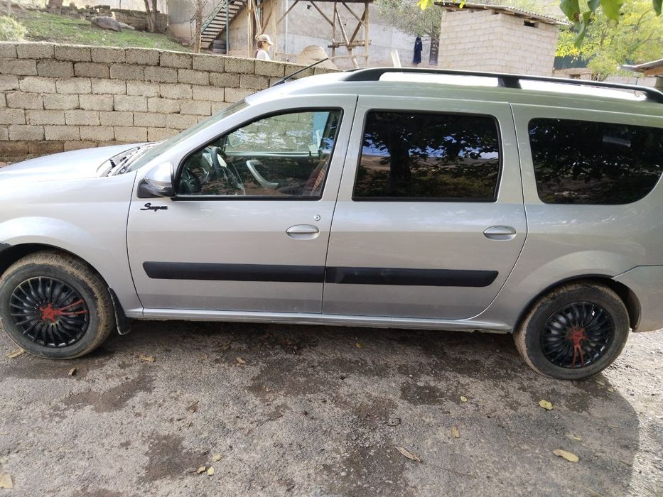 Лада Ларгус сотилади