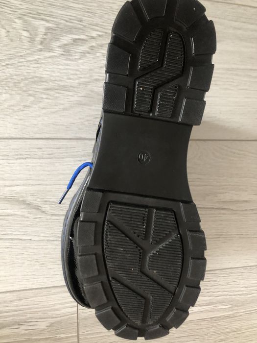 Продам туфли женские