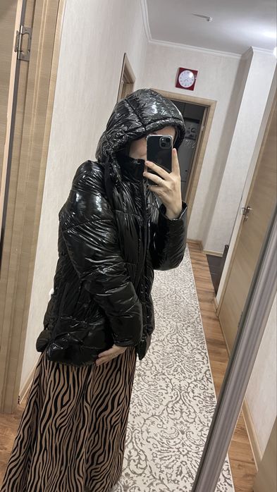 Продам куртки классные