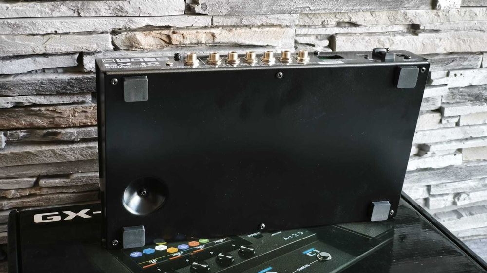Procesor multiefect chitara BOSS GX-10 - GARANTIE