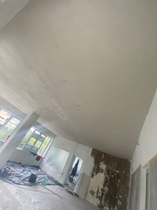 3€ Професионално боядисване с акрилни бои \ латекс Airless