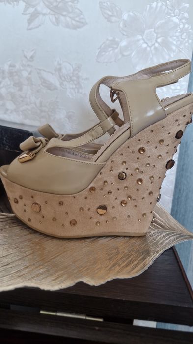 Продам очень красивая